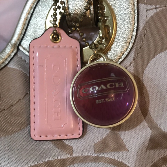 Cream Coach Handbag - Picture 2 of 5